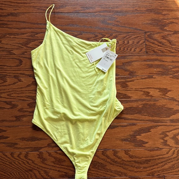 Good American Other - Good American One Strap Bodysuit